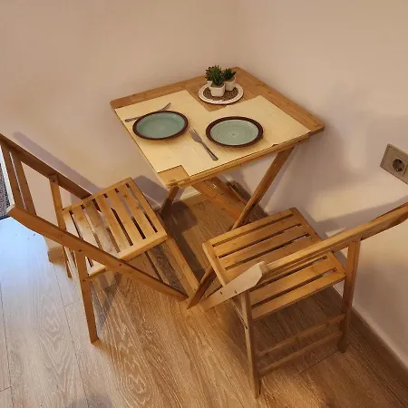 Andi's Place-comfy Studio-city Center *